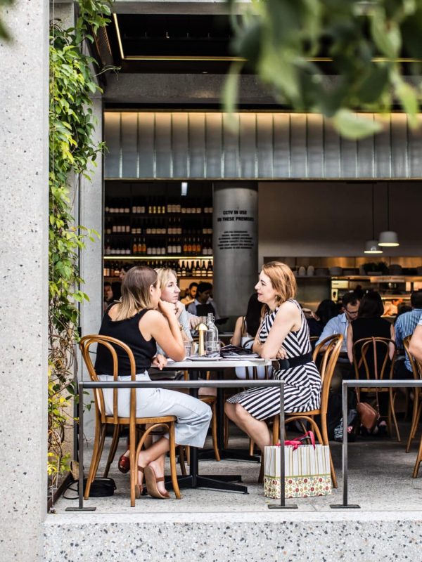 To celebrate American Express delicious. Month Out, love.fish Barangaroo is offering a special Wine Down dining experience.